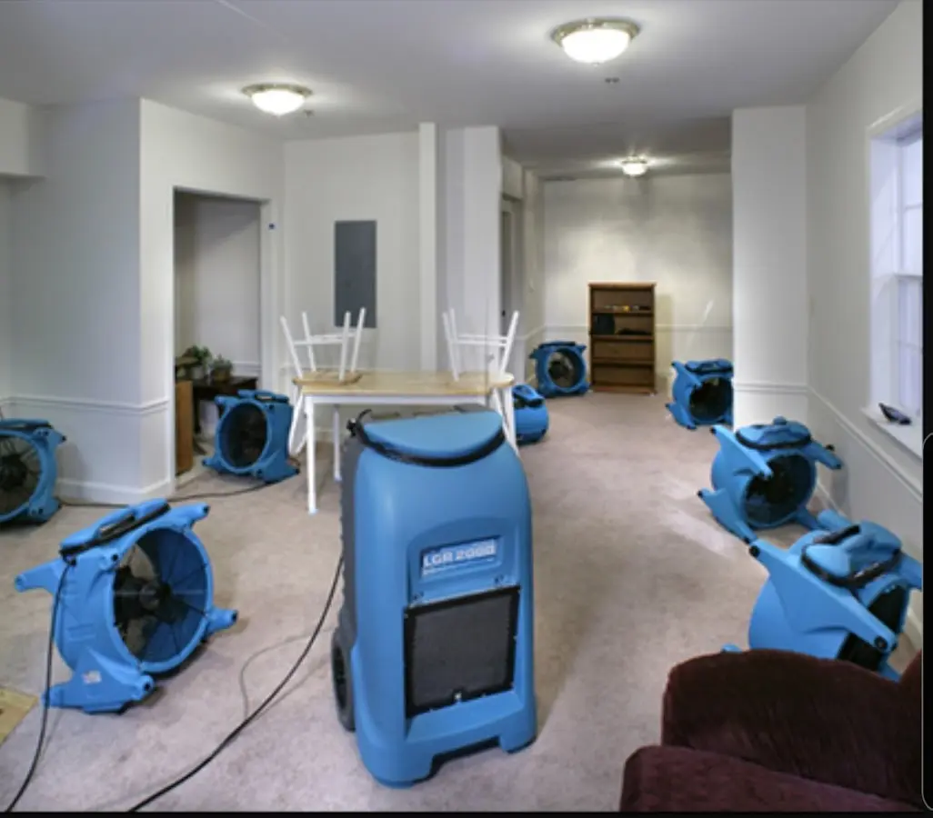 Air movers and dehumidifier setup for Water Extraction & Removal in Columbiana